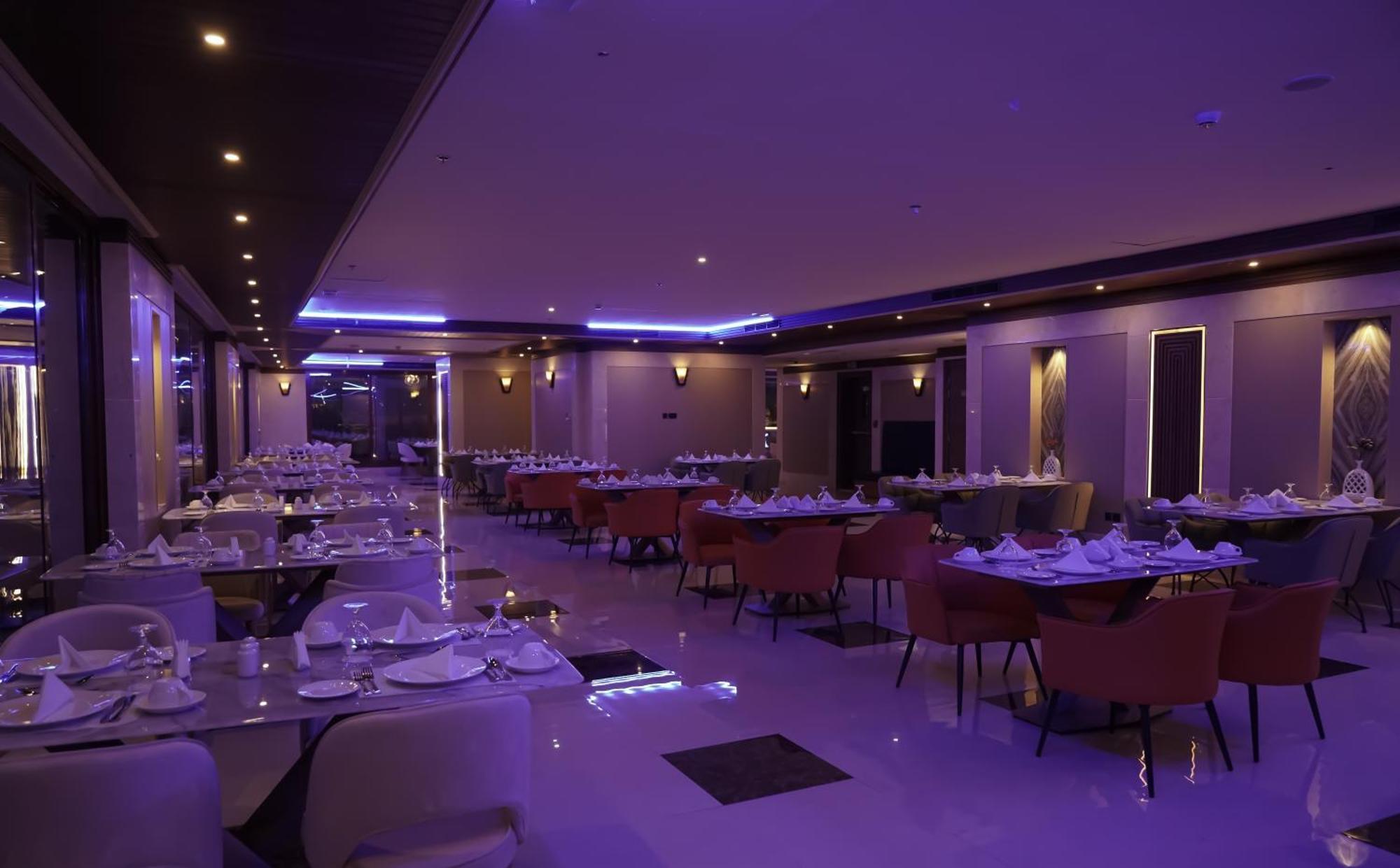 La Zona Continental Hotel Dubai Buitenkant foto